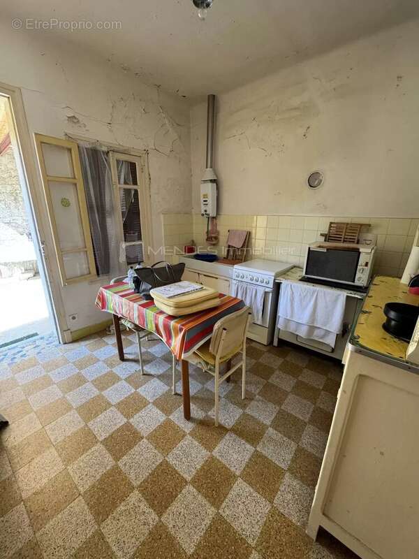Maison a renover entierement avec terrain proche menton - photo 17