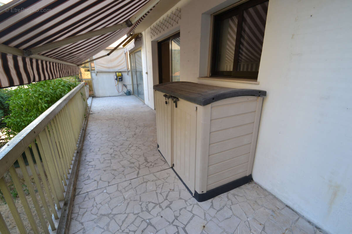Juan les pins plages grand 3 pieces 75 m2 + cave et parking interieur - photo 3