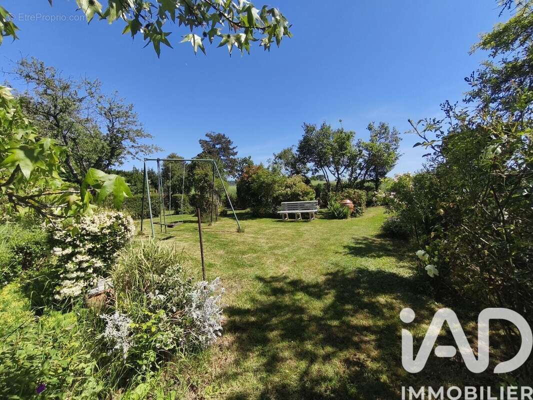 Maison 112 m² à Notre-Dame-De-L'isle  - photo 5