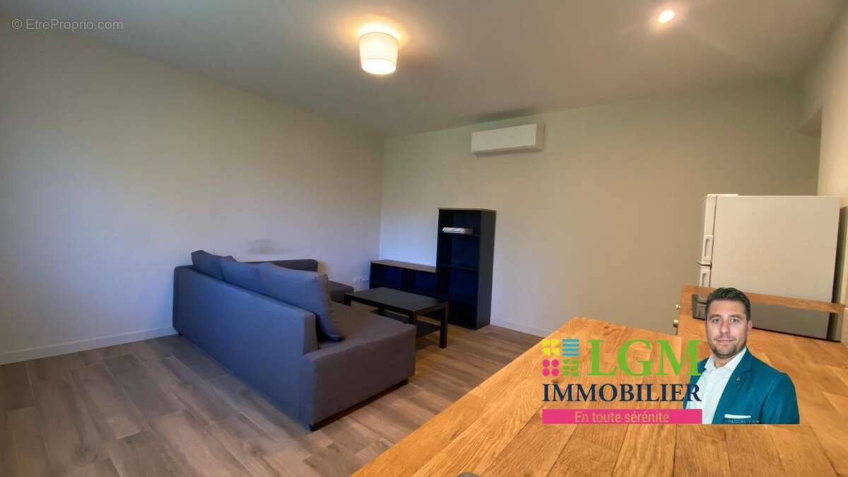 Appartement à REMOULINS
