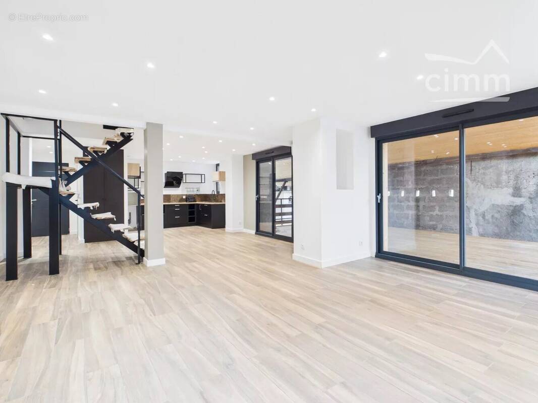 Appartement à FROGES