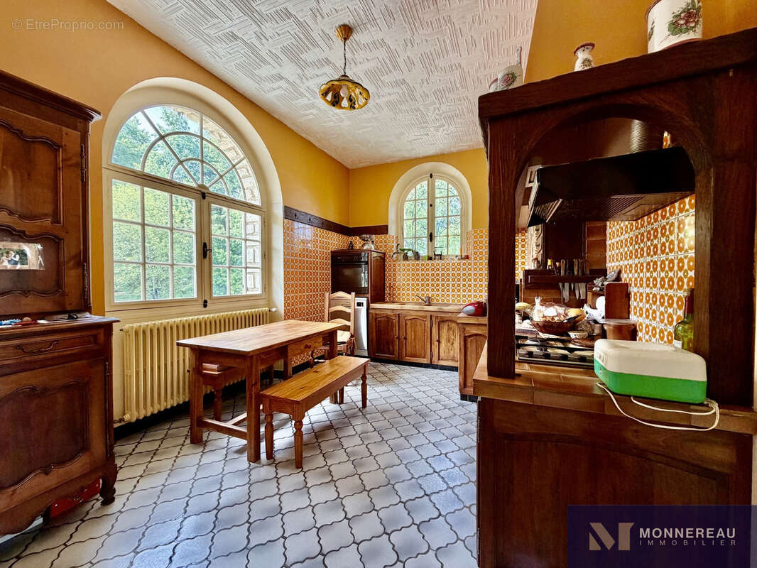 Belle maison en pierre avec grand terrain - photo 7