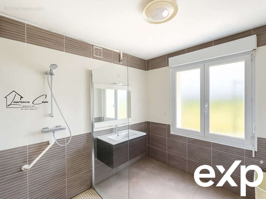 Maison à PLOUGUERNEAU