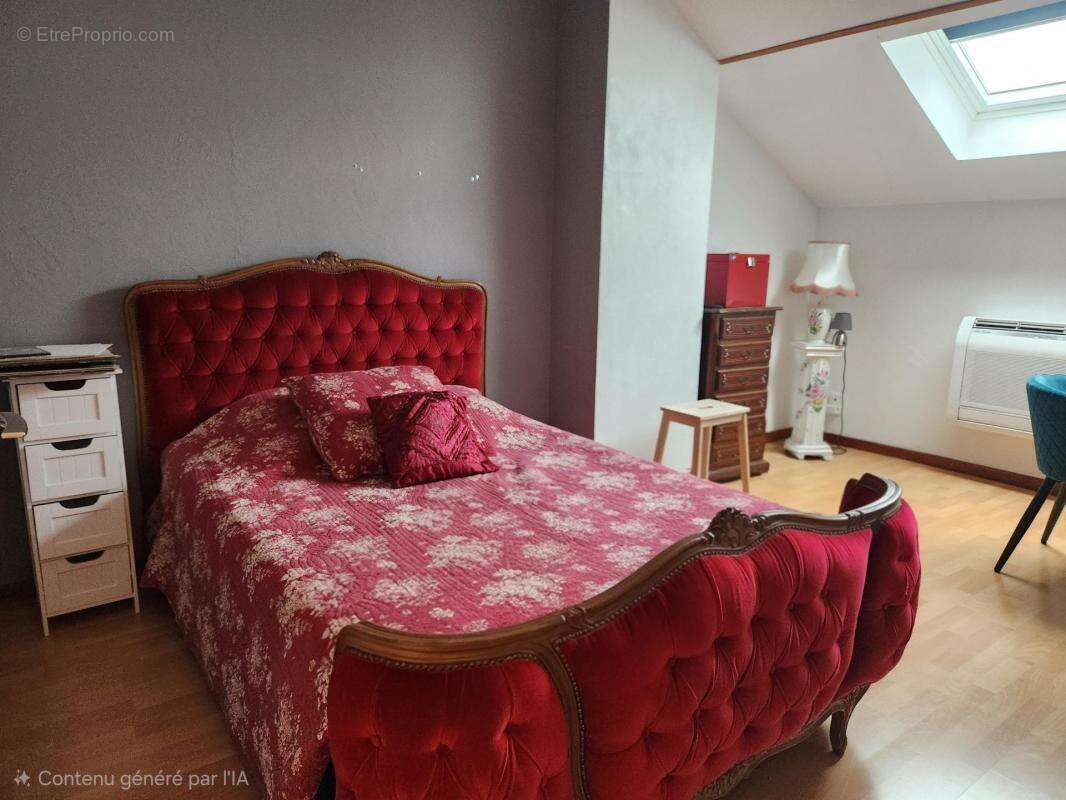 Maison à SAINT-LEON-SUR-L'ISLE