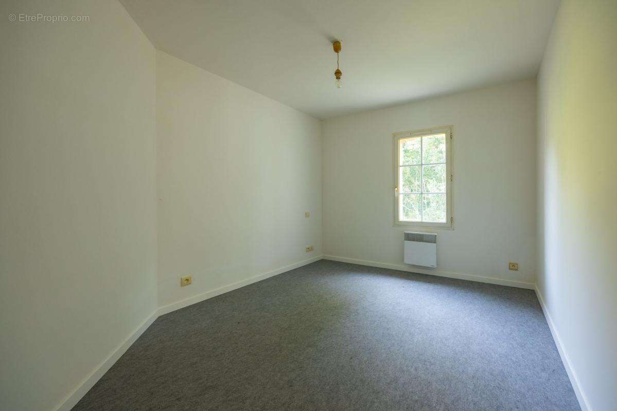 Maison à BOUGUENAIS