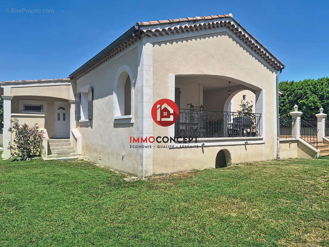 Maison à SAUVETERRE