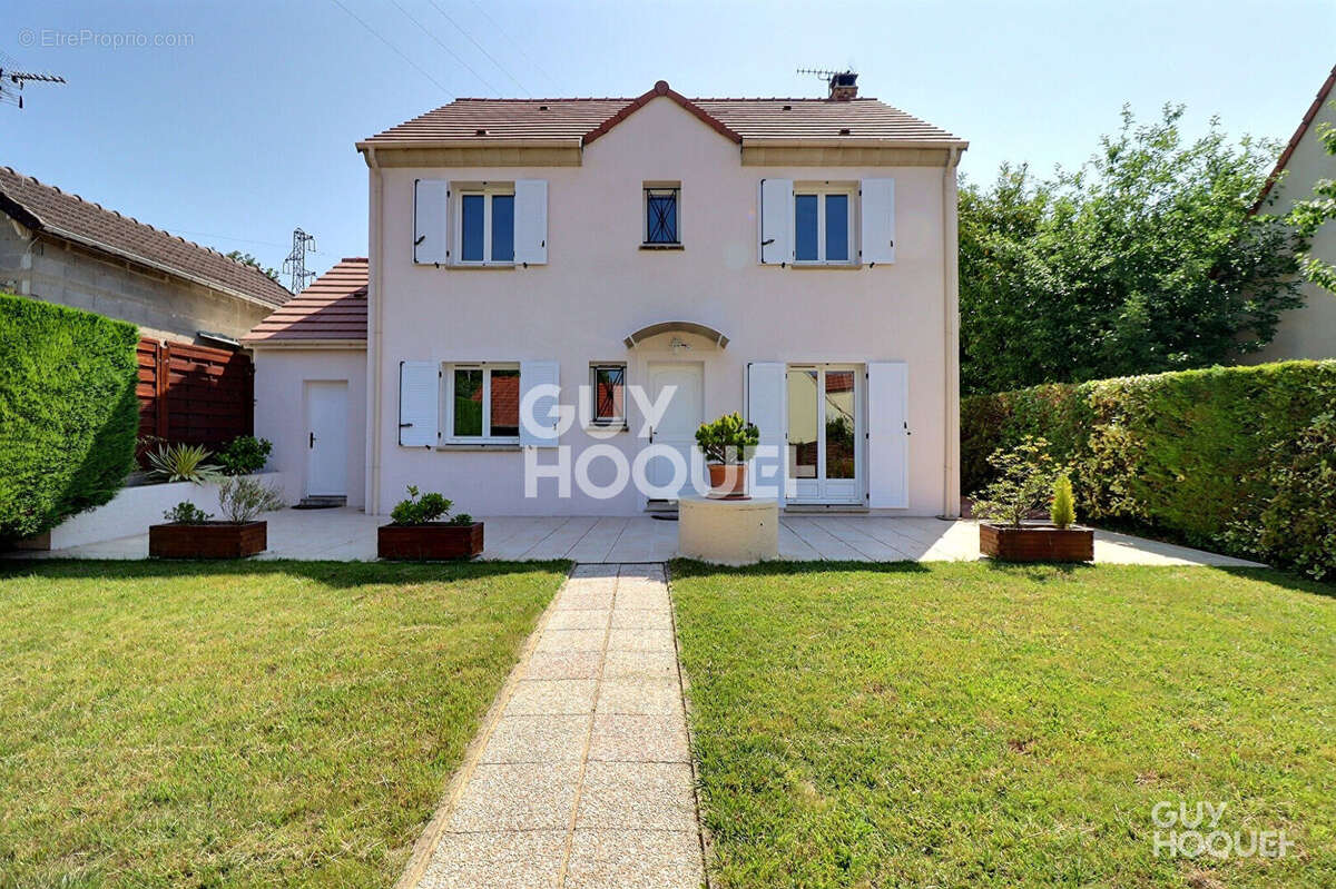 Maison à SAINT-MICHEL-SUR-ORGE