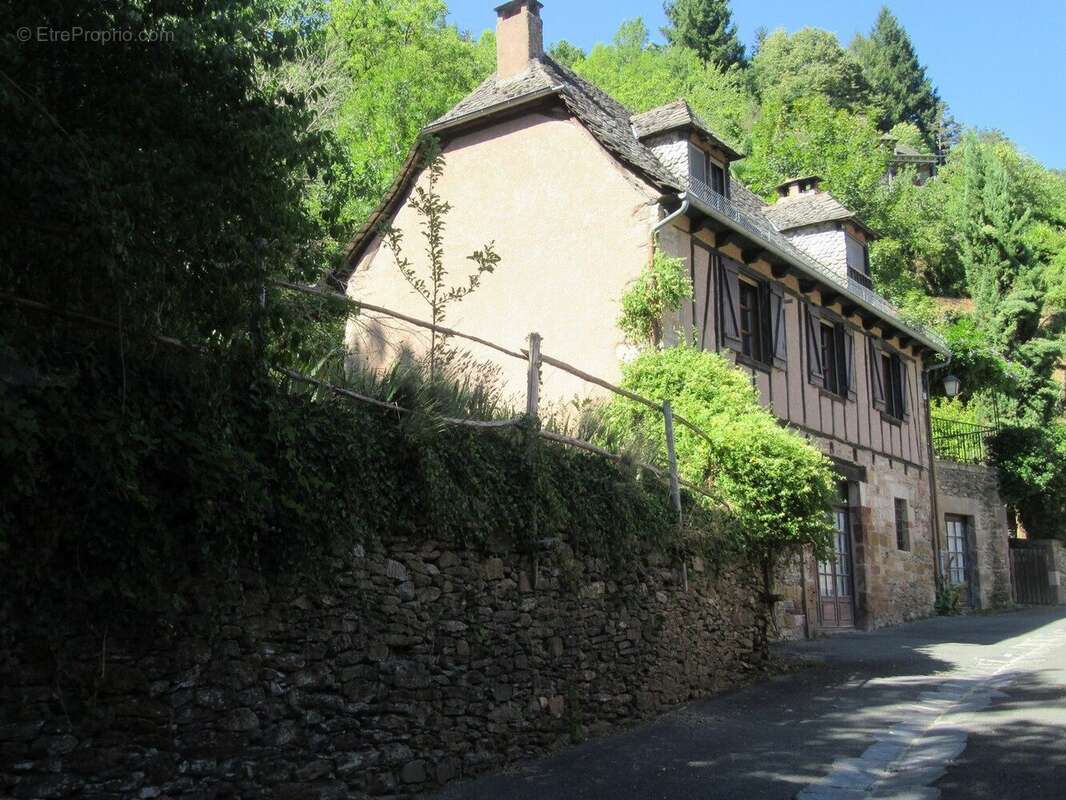 Maison à CONQUES