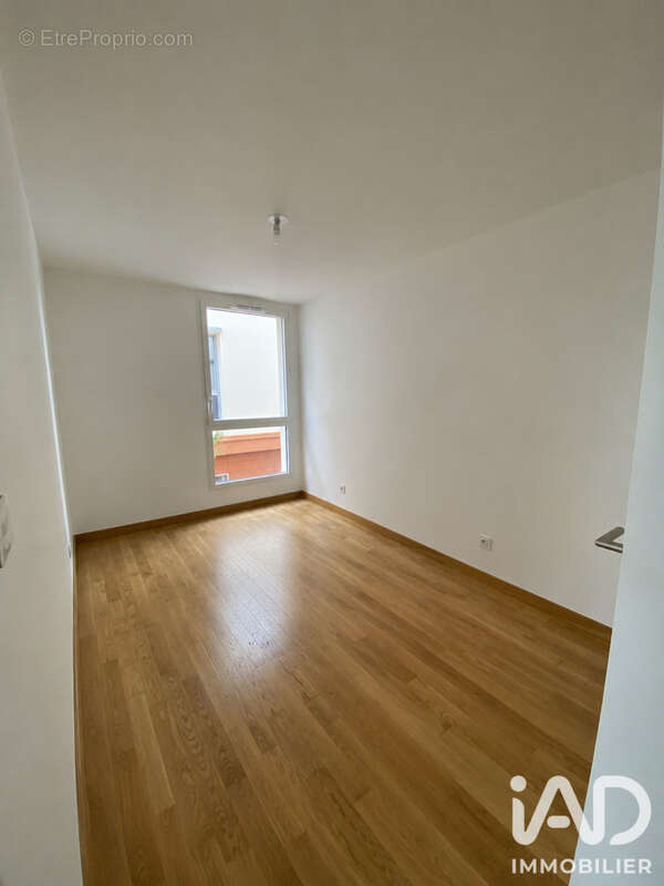 Photo 9 - Appartement à GENAS