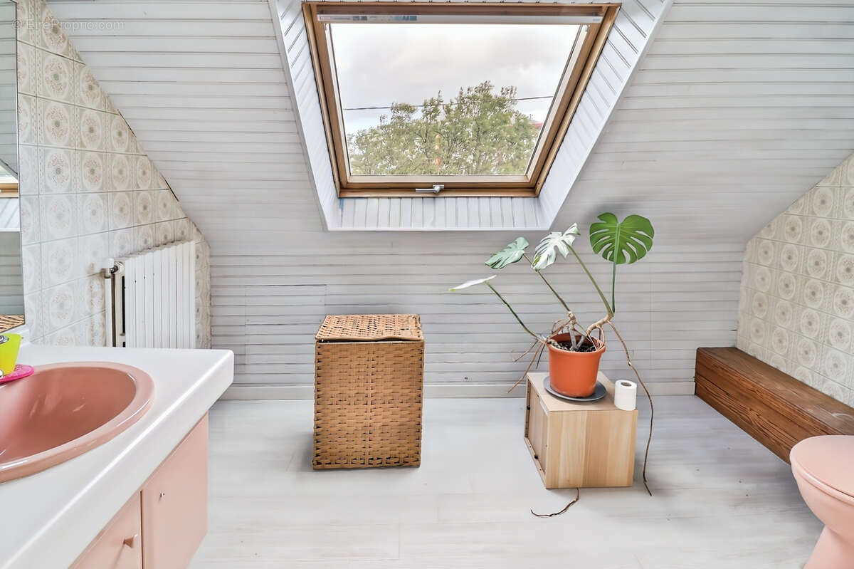 Maison à LE RELECQ-KERHUON