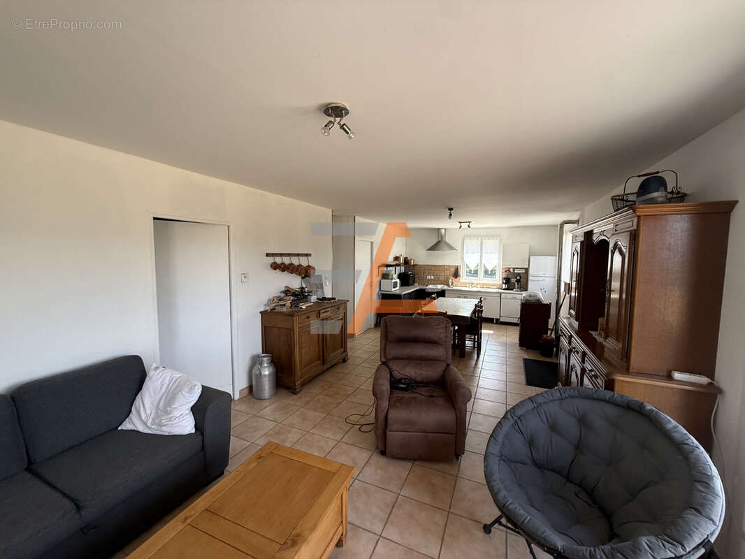 Maison plain-pied sur les hauteurs de Présailles - photo 3