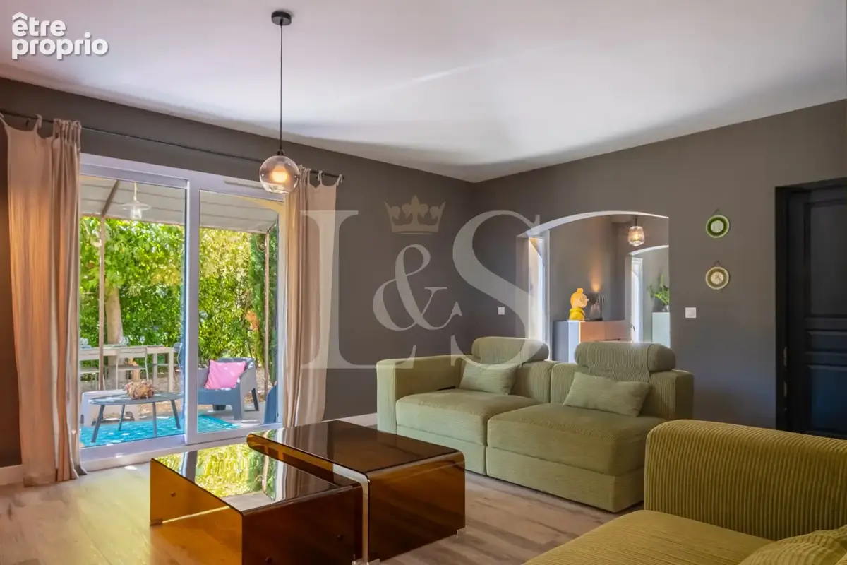 Villa avec adorable jardin et piscine à l'Isle sur la sorgue - photo 12