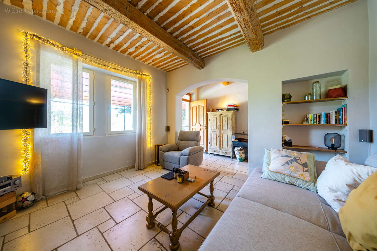 Maison à BONNIEUX