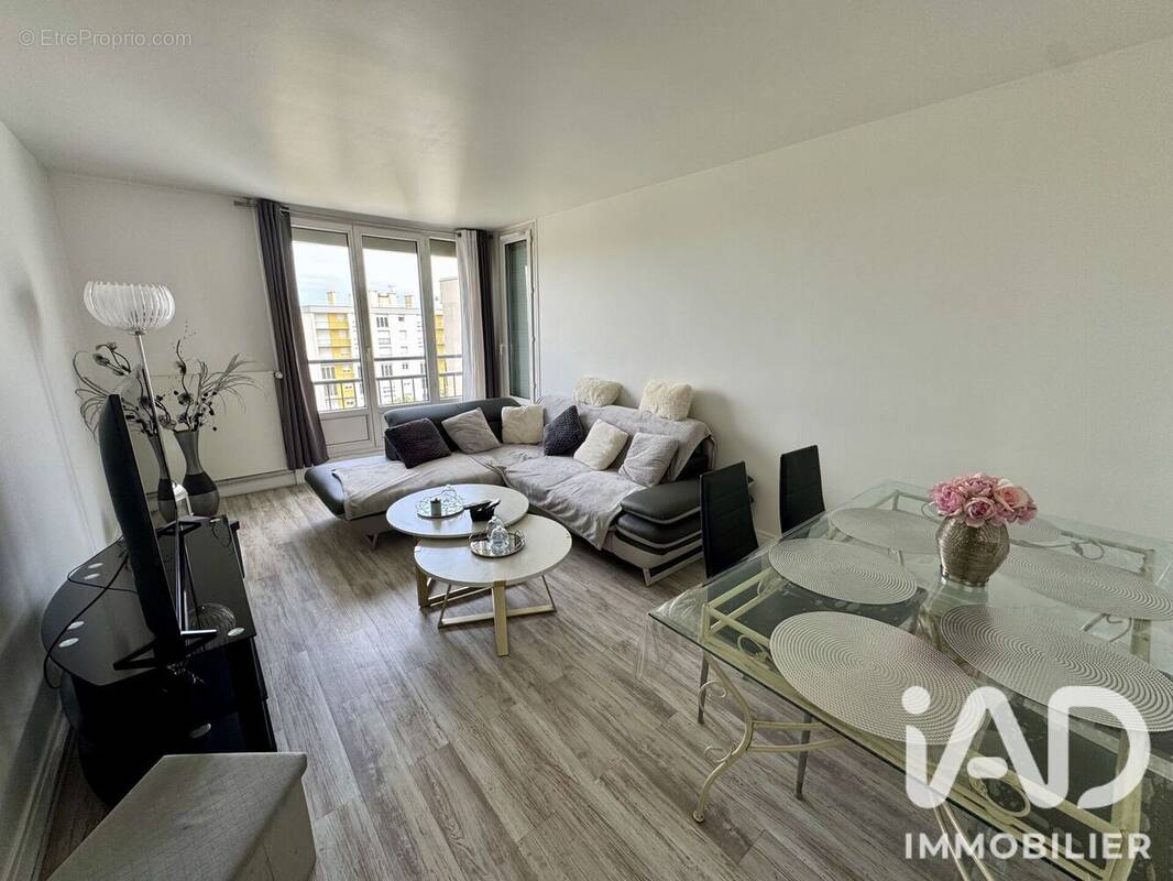 Photo 1 - Appartement à CHILLY-MAZARIN
