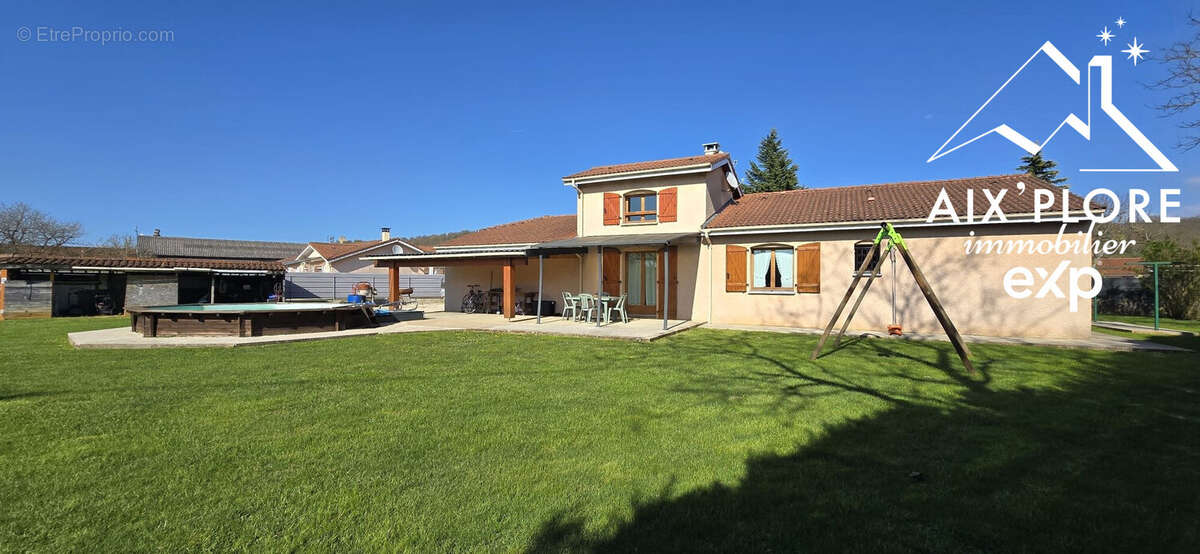 Maison à AMBUTRIX