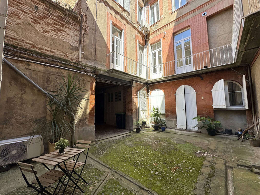Appartement Toulouse 3 pièces de 98m² + Balcon + Atelier + Cave ! LES CARMES - photo 11