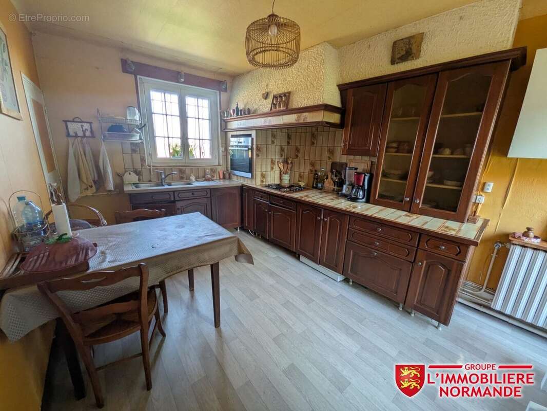 Maison à LA VILLENEUVE-EN-CHEVRIE