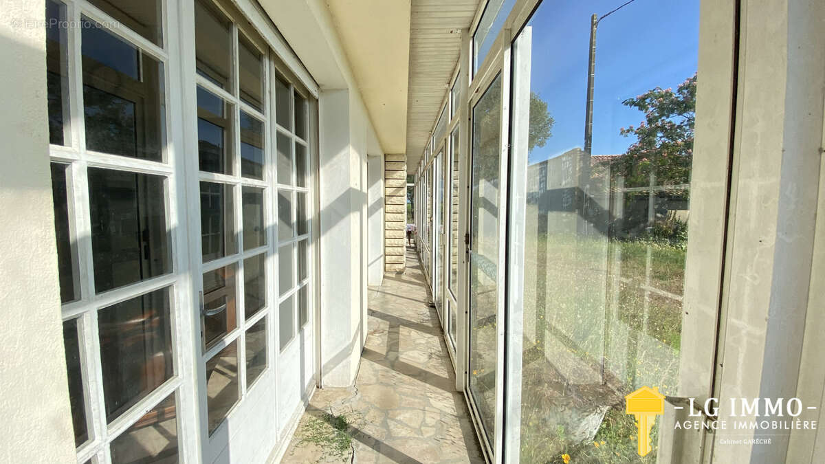 Maison à CHENAC-SAINT-SEURIN-D'UZET