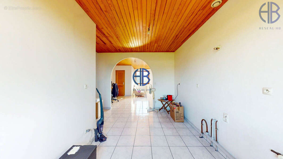 Maison familiale idéale profession libérale 10 pièces 320,05 m²  Avenue Georges Clemenceau  LE BLANC-MESNIL - photo 13