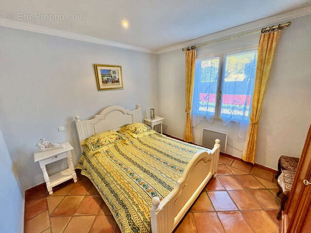 Maison à SAINT-CEZAIRE-SUR-SIAGNE