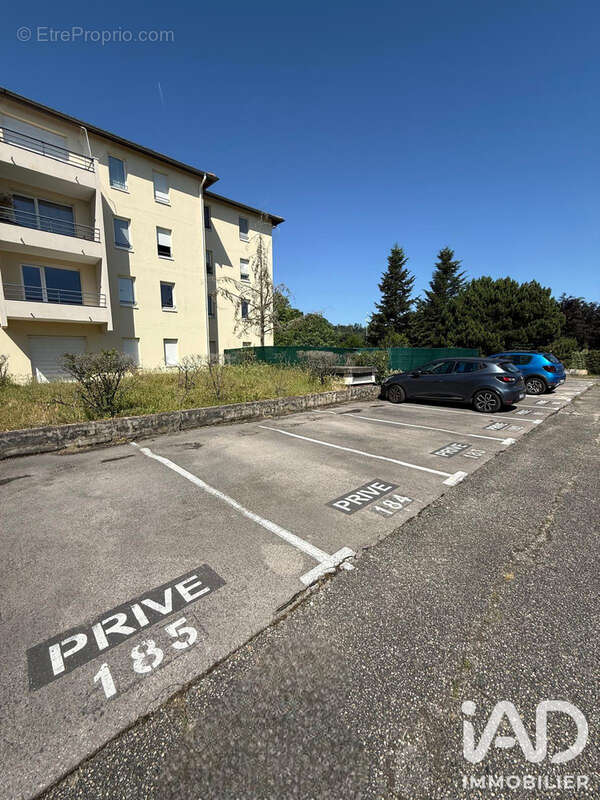 Photo 9 - Appartement à SAINT-GENIS-LAVAL