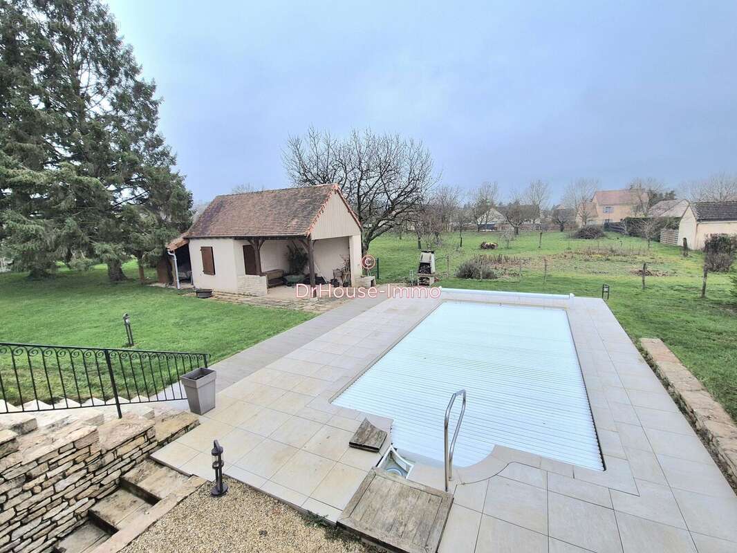 Maison à SENNECEY-LE-GRAND