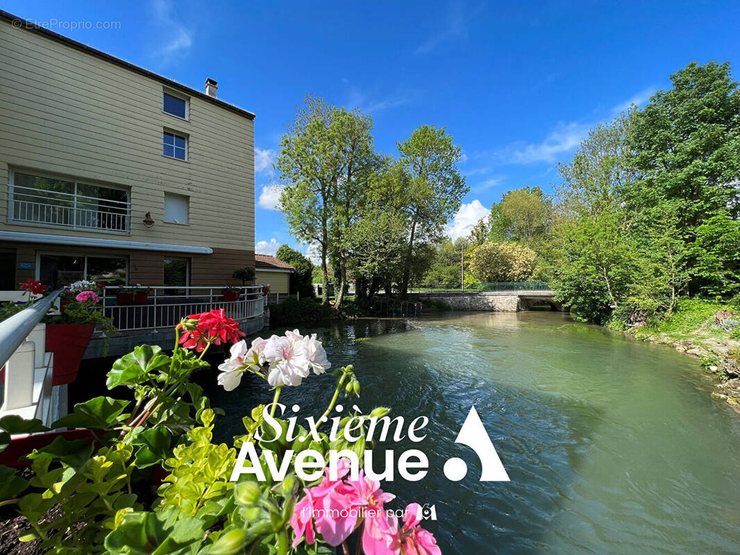 Maison à VILLESENEUX
