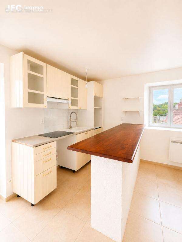Maison 91 m² à Betz  - photo 4