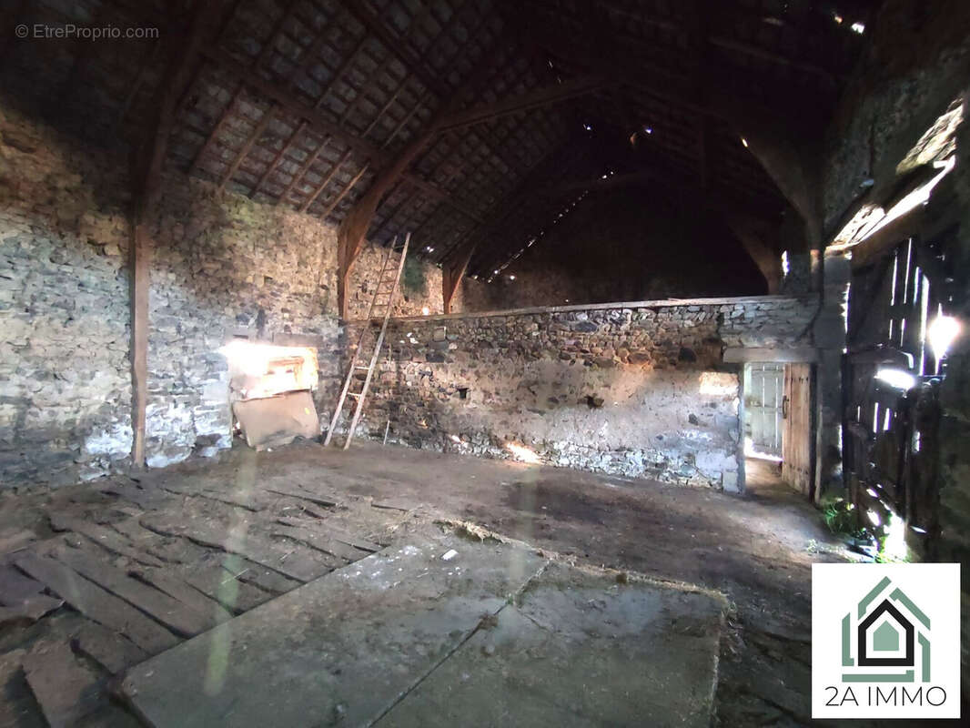 Maison à LES ANCIZES-COMPS