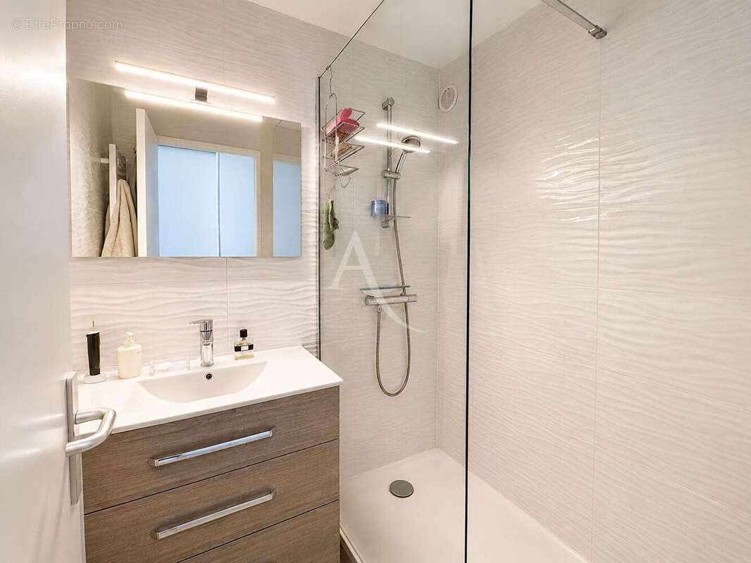Appartement Sète 2 pièces  cabine 46 m² - photo 7