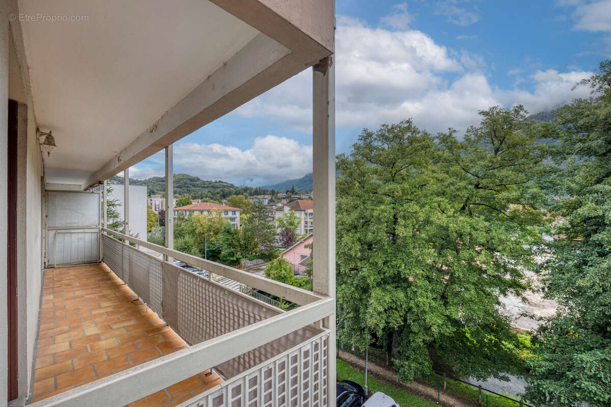 Appartement à VIZILLE