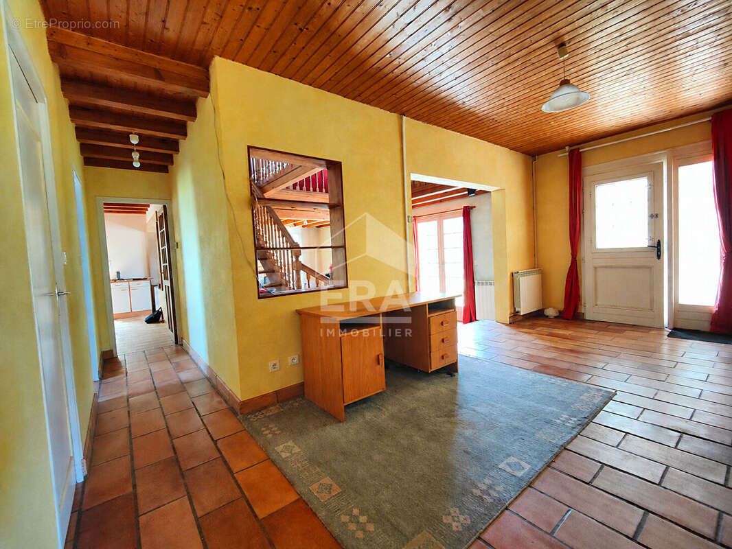 Maison 132m² à gensac-la-pallue - photo 3