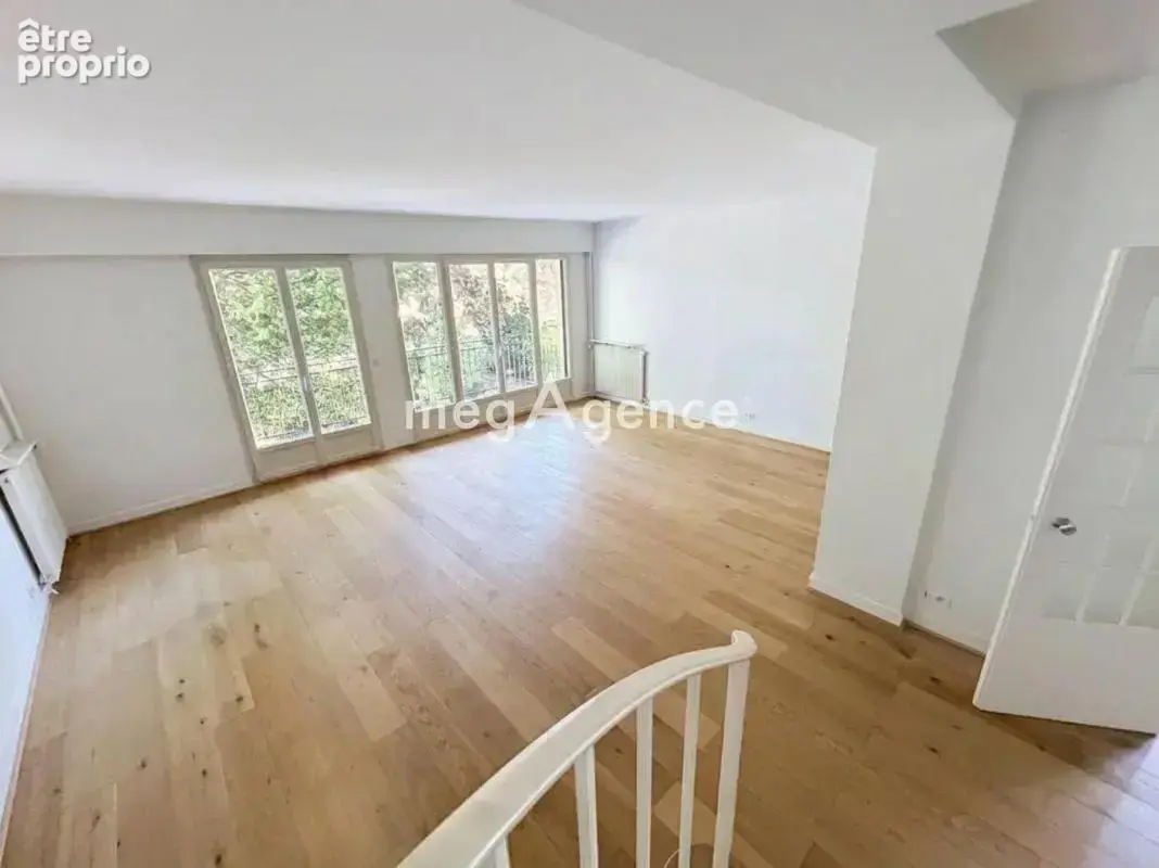 Duplex 6 pièces au cœur d’un parc privé – Saint-Nom-la-Bretèche - photo 7