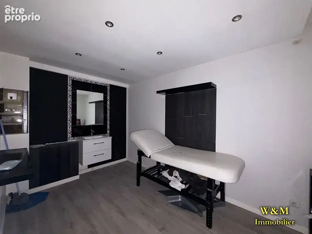 Local commercial à Ris-Orangis, 78 m² proche de toutes commodités - photo 3