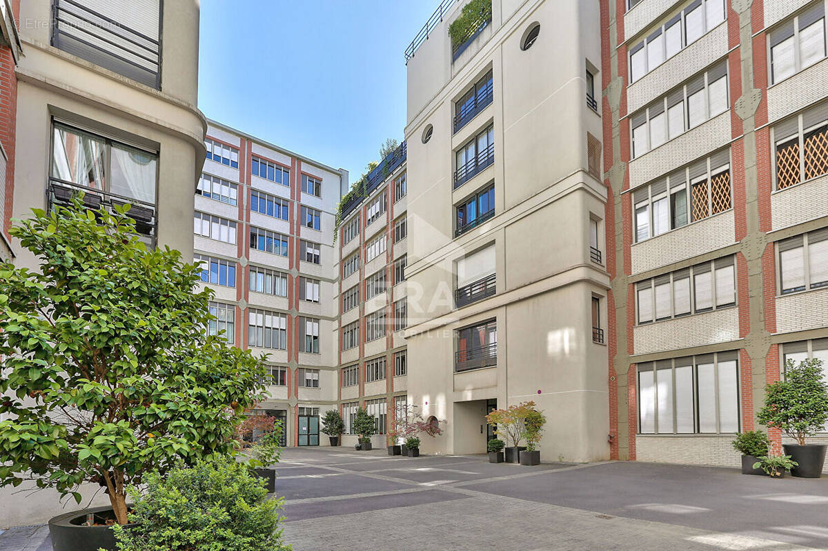 Appartement à PARIS-19E
