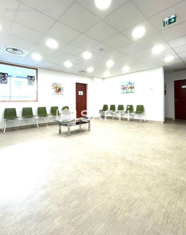 Photo 7 - Commerce à RIXHEIM