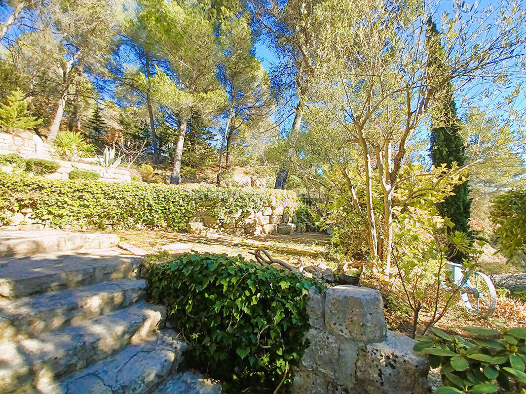 Maison à PIERREVERT