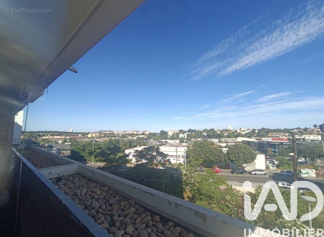 Photo 1 - Appartement à MARSEILLE-12E