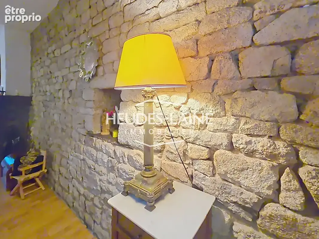 AVRANCHES - Le charme de l'ancien, l'espace en plus ! - photo 9