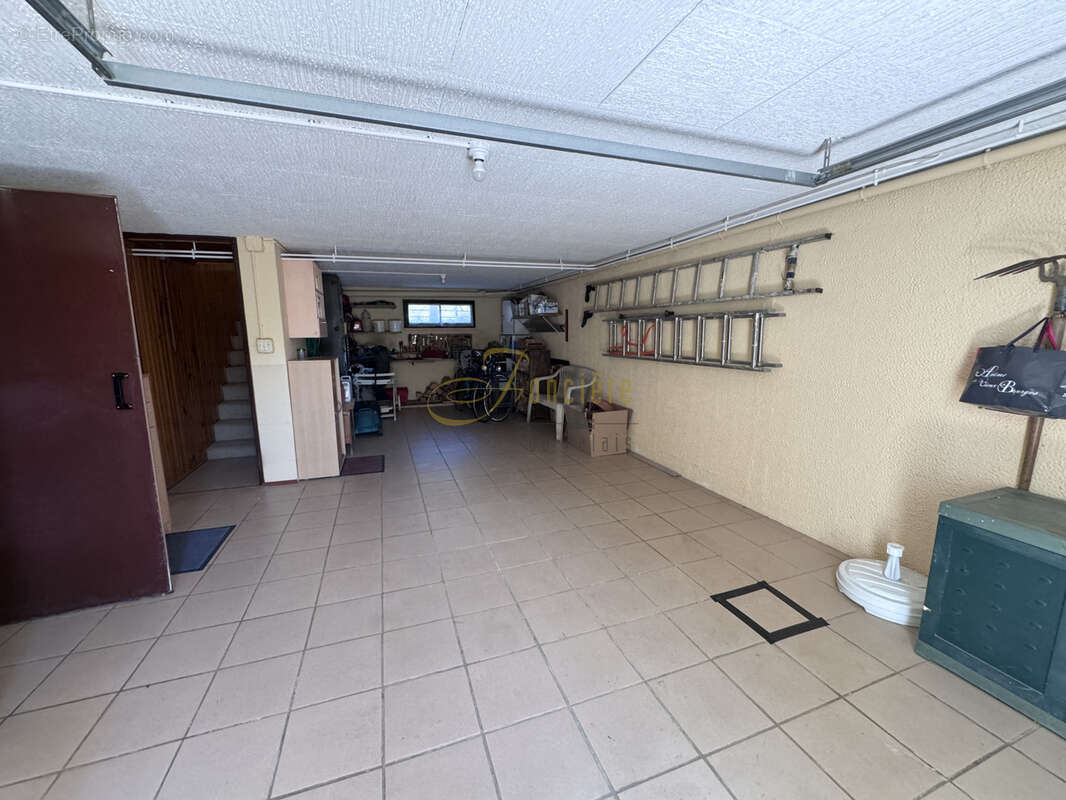 Maison de plain-pied avec sous-sol quartier Gionne avec agréable jardin - photo 8