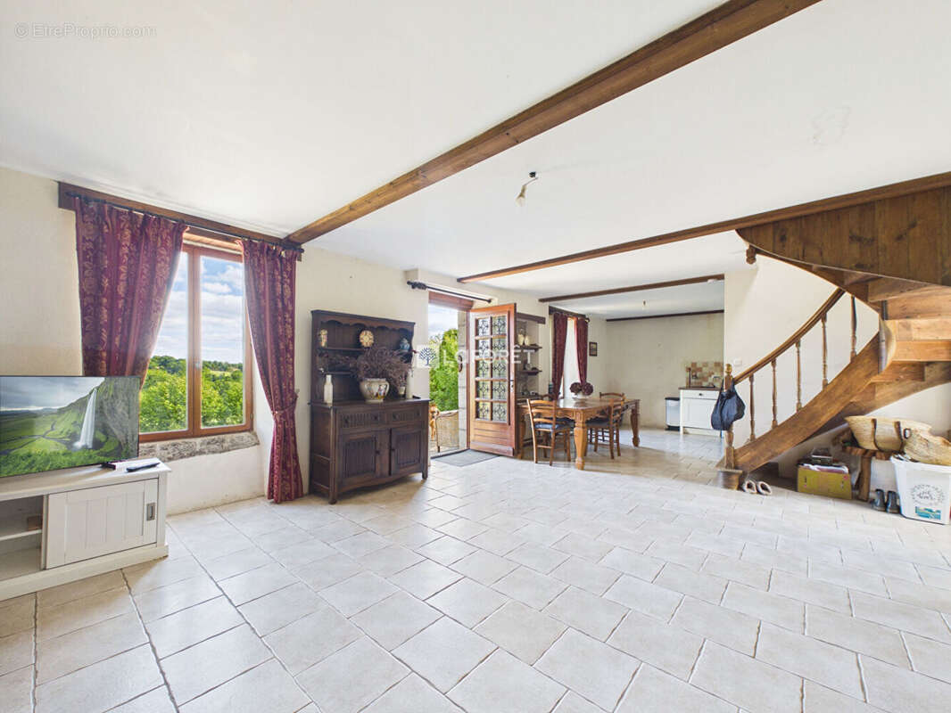 Maison à PLONEVEZ-DU-FAOU