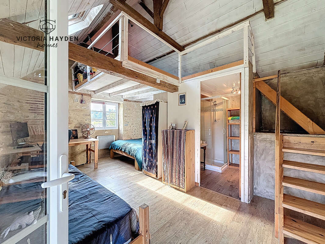 Maison à LACOMMANDE