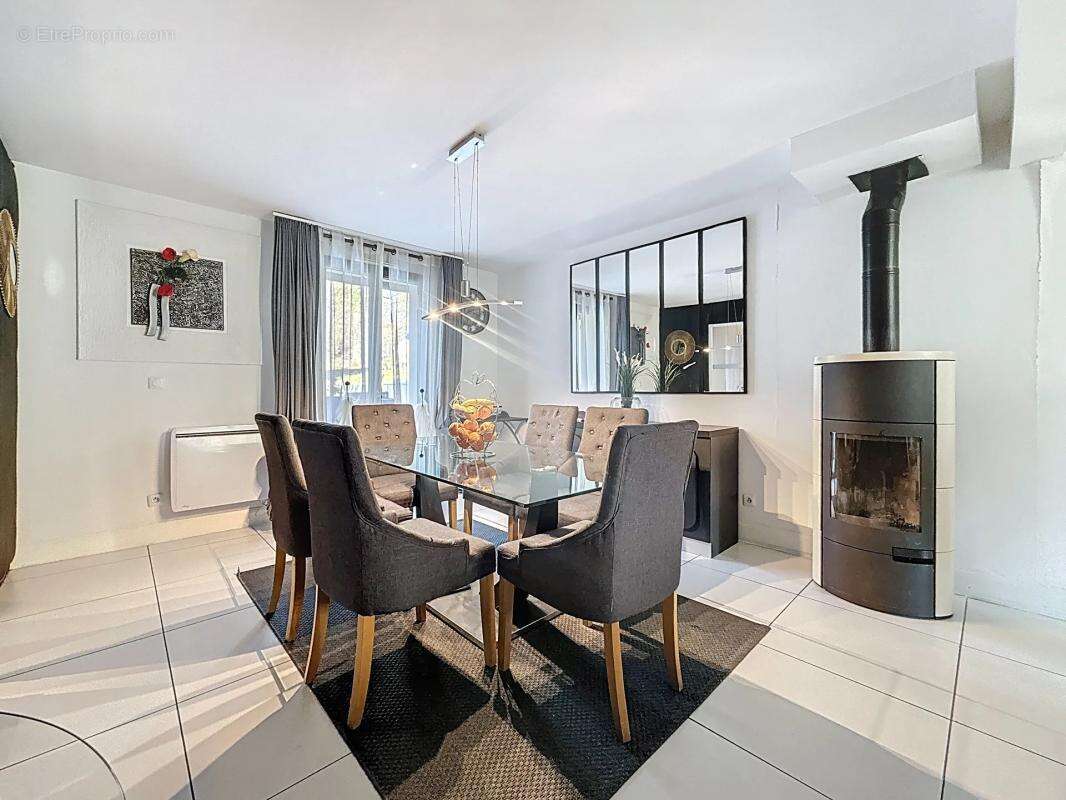 Maison à BOURRON-MARLOTTE