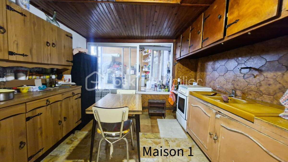 Maison à POUSSAN