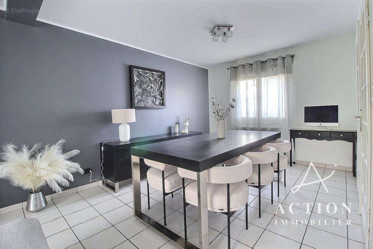 Maison à LYS-LEZ-LANNOY