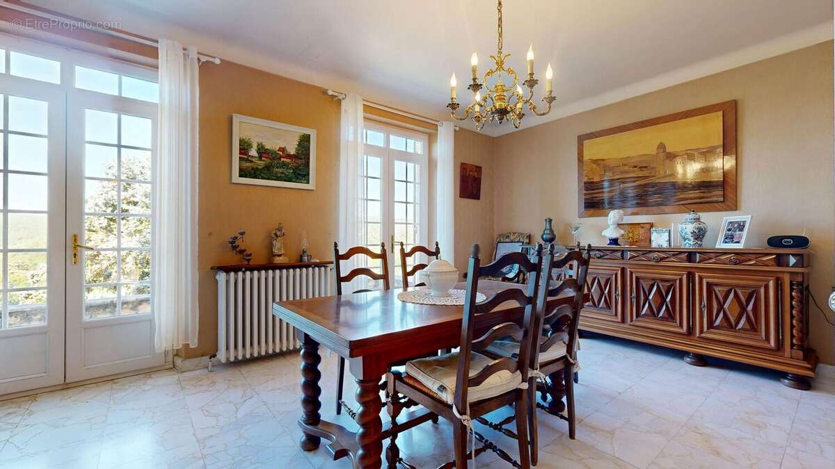 MaisonaproximiteducentredeSAINTCYPRIEN072320262200