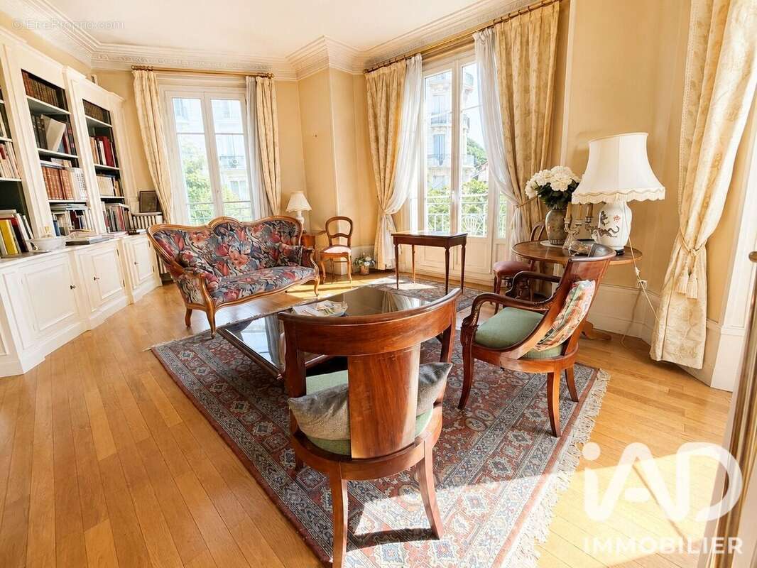 Appartement 230 m² à Grenoble  - photo 4