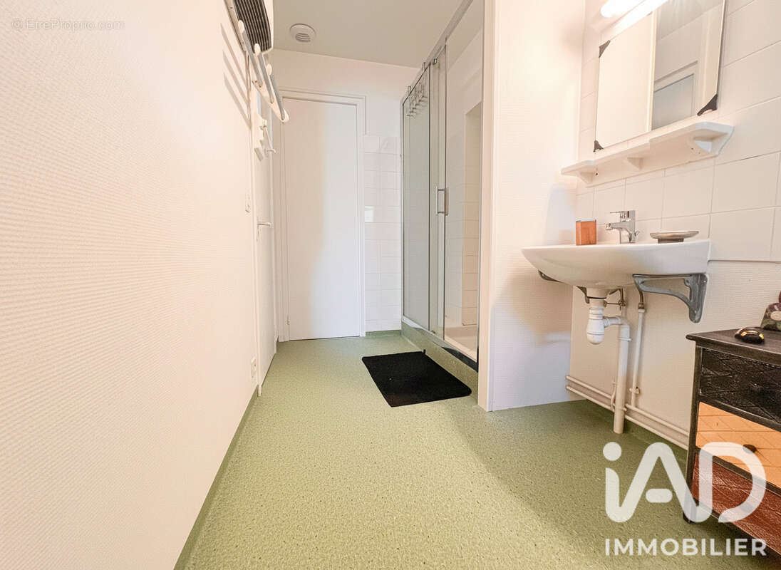 Maison 67 m² à Raix  - photo 7