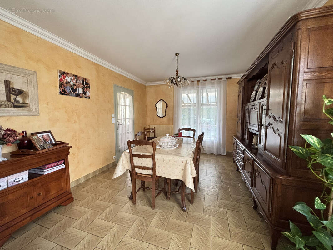 Maison à LE GIROUARD