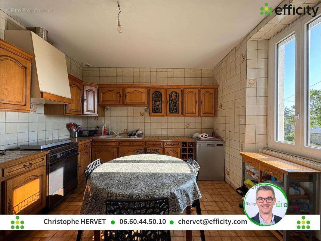 Maison à MAGNAC-SUR-TOUVRE